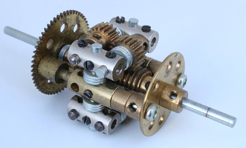 Figure 3.2: An experimental Meccano worm geared torque biasing differential