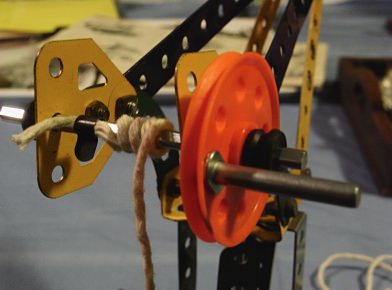 The string attached to the axle
