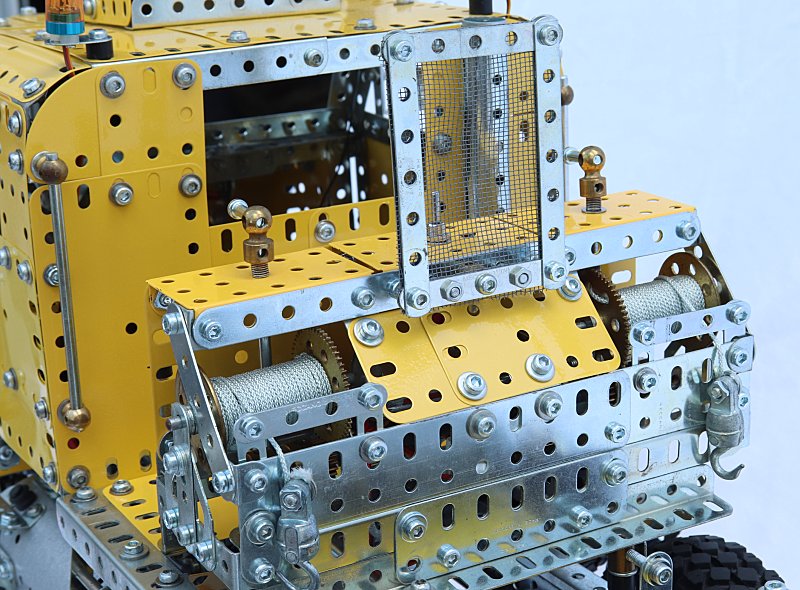 Figure 8: Dual winches and controls