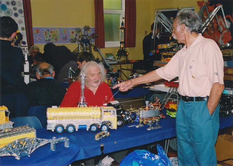 George Foard pointing to one of Geoff Carter’s models at our show on 14th October 2006