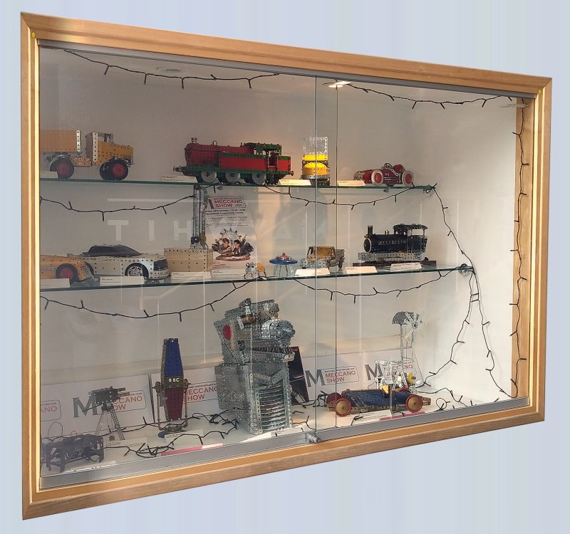 The display cabinet