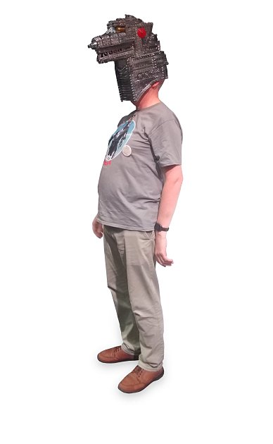 Brian models his Mechagodzilla head (briefly — it weighs 5kg!) for photographers on stage
