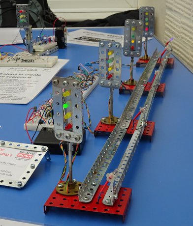 A demonstration of 4-aspect railway signals