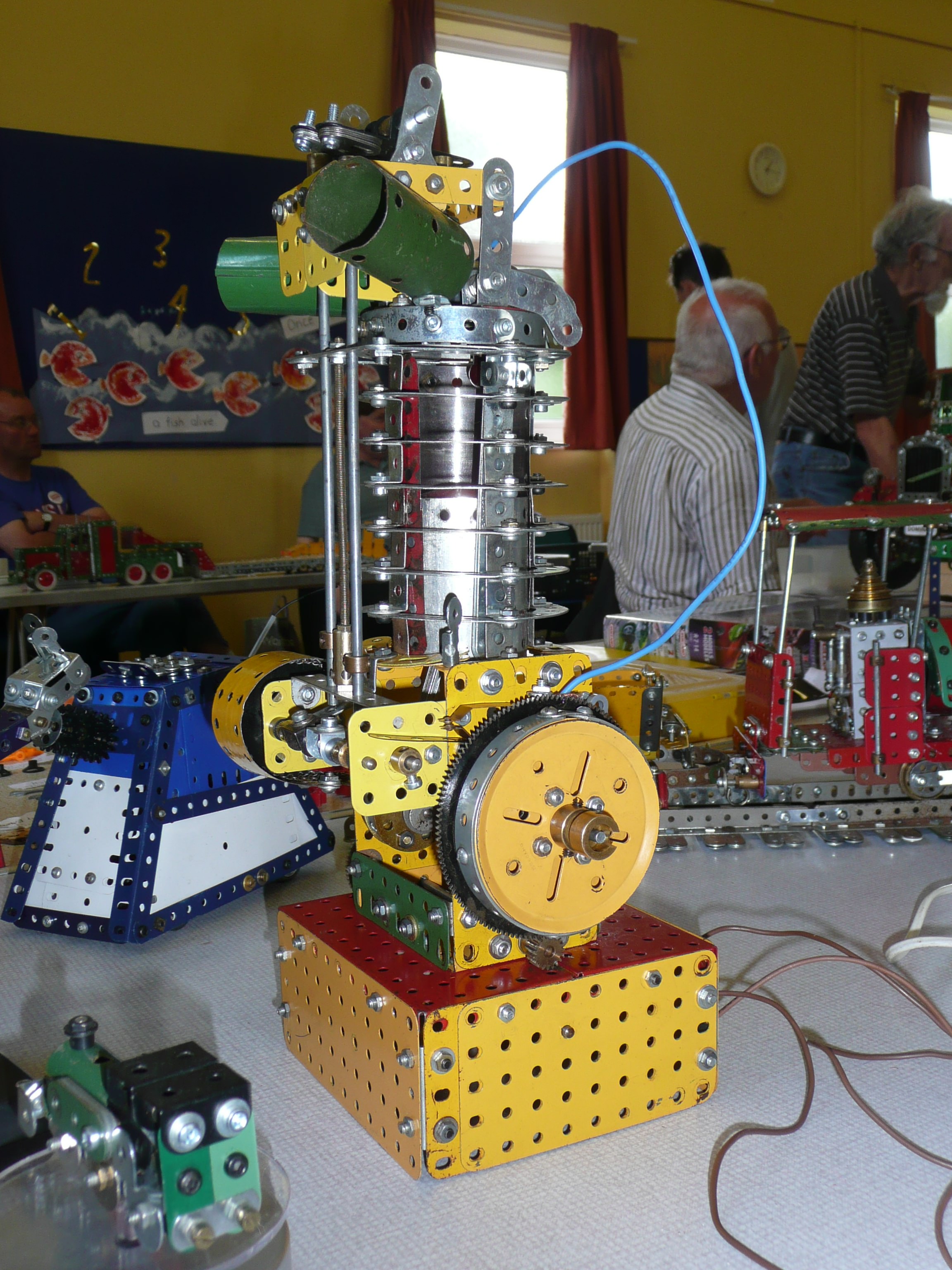 single-stroke-engine-south-east-london-meccano-club